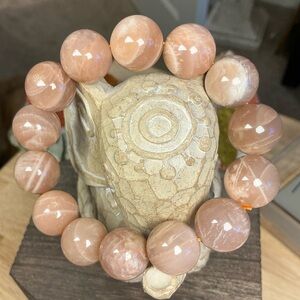 Peach Moonstone Chunky 16mm